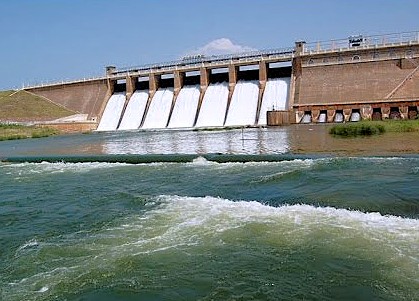 "Overflowing spillway at Palani Aliyar Dam in Tamil Nadu, India, showcasing robust concrete structure, pristine reservoir, cascading water flow, sustainable irrigation source, scenic hydroelectric landmark" "Overflowing spillway at Palani Aliyar Dam in Tamil Nadu, India, showcasing robust concrete structure, pristine reservoir, cascading water flow, sustainable irrigation source, scenic hydroelectric landmark"