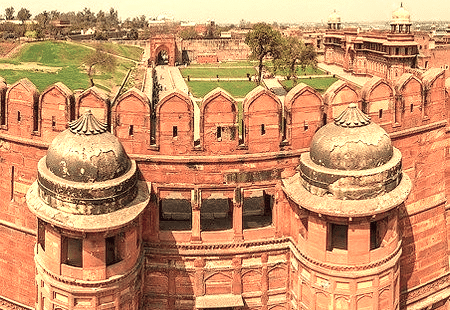 The formidable battlements of Agra Fort illustrate the historic relationship between defense and imperial power, a key landmark for tourists in Agra, India, visiting the Taj Mahal, the Unesco site Fatehpur Sikri Fort, and Keoladeo National Park. The formidable battlements of Agra Fort illustrate the historic relationship between defense and imperial power, a key landmark for tourists in Agra, India, visiting the Taj Mahal, the Unesco site Fatehpur Sikri Fort, and Keoladeo National Park.