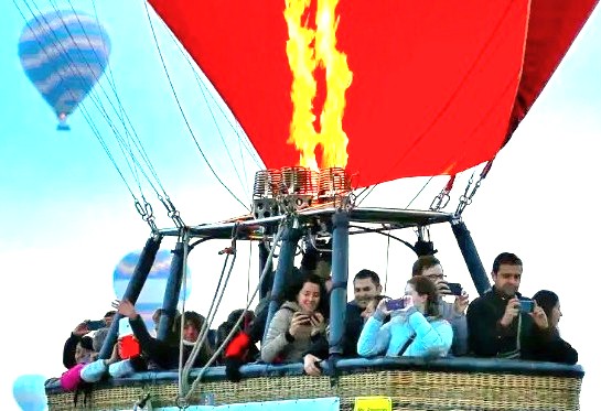 SEO-create a 40 word sentance-SEO high ranking key word Alt Text association - relationship - key words for the subject or nearby Key words-place-combine and create one sentance -include :-  India, Tamil Nadu, South India, Mysore palace, Maduri, Unseco Western Ghats, Munnar, Kochi