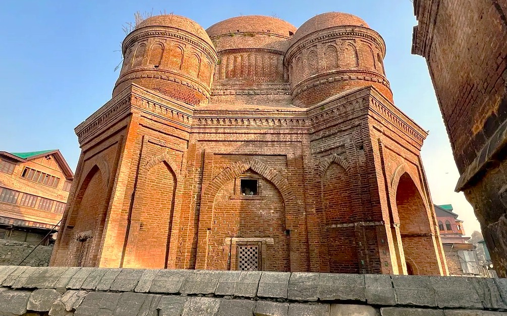 The historic Bandashar Tombs in Srinagar, Jammu and Kashmir, a significant landmark located near saffron fields, Aru Valley, and Betaab Valley.
