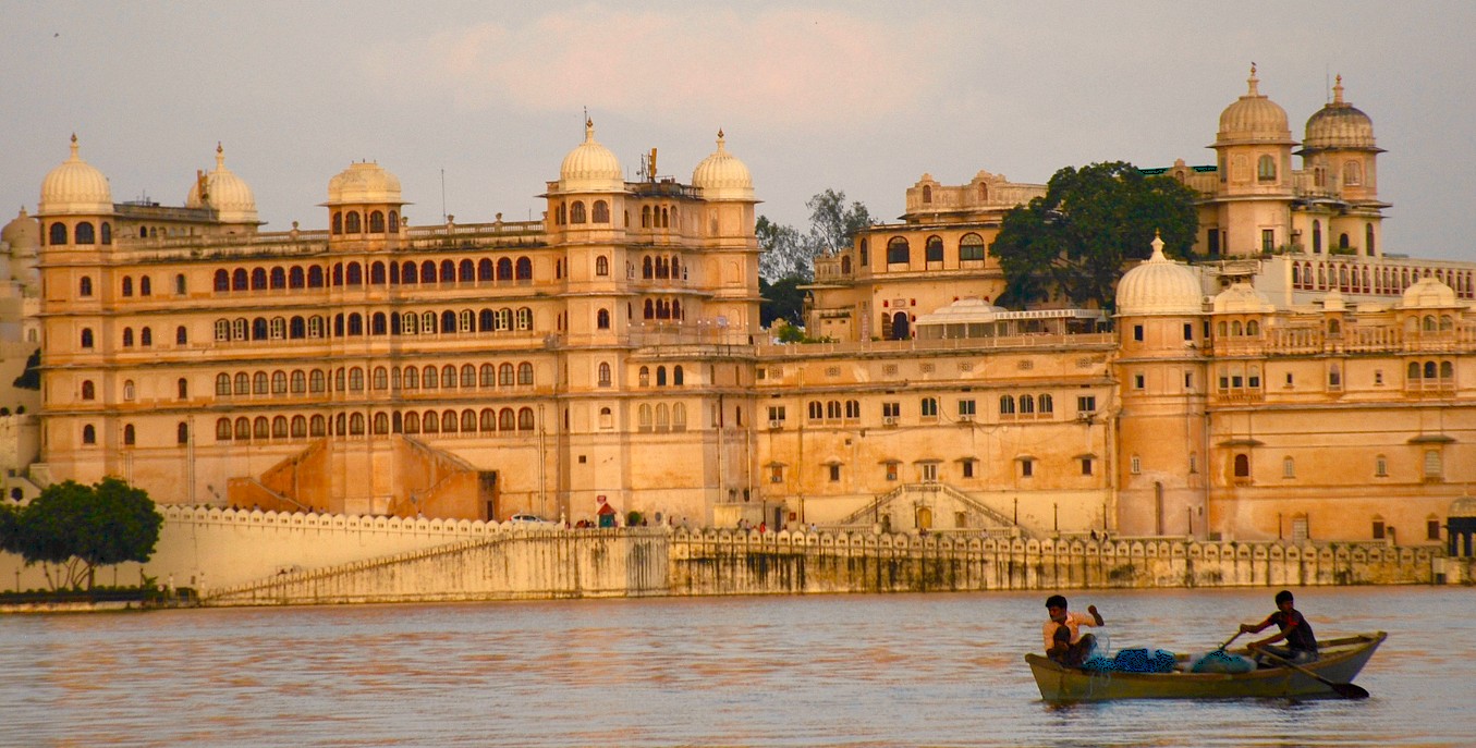 Visitors to Udaipur can explore the majestic City Palace on Lake Pichola’s edge, where stunning Rajput architecture, vibrant cultural heritage, and scenic India Rajasthan charm blend into unforgettable royal experience. Visitors to Udaipur can explore the majestic City Palace on Lake Pichola’s edge, where stunning Rajput architecture, vibrant cultural heritage, and scenic India Rajasthan charm blend into unforgettable royal experience.