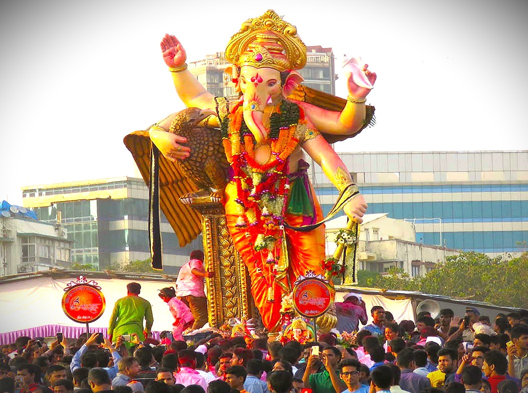 Discover Mumbai, Maharashtra, India, and its vibrant culture, from the famous Dhobi Ghat Laundry to the nearby UNESCO Elephanta Caves. Discover Mumbai, Maharashtra, India, and its vibrant culture, from the famous Dhobi Ghat Laundry to the nearby UNESCO Elephanta Caves.