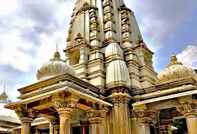 “Sri Elkingi Temple in Udaipur, Rajasthan, India, showcases intricately carved stone spires, ornate domes, classical Hindu architecture, attracting pilgrims and cultural enthusiasts seeking spiritual immersion in Rajasthan’s iconic heritage temples.” “Sri Elkingi Temple in Udaipur, Rajasthan, India, showcases intricately carved stone spires, ornate domes, classical Hindu architecture, attracting pilgrims and cultural enthusiasts seeking spiritual immersion in Rajasthan’s iconic heritage temples.”