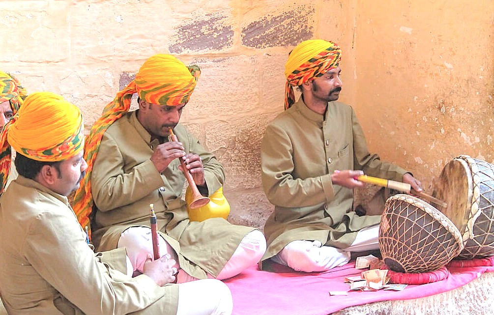The community surrounding this landmark displays an warmth and hospitality that welcomes everyone. Locals often share stories of the site's historical importance and express pride in its symbolism as a gateway not only to the city but also to the diverse culture of India. The friendly demeanor of the residents creates an approachable atmosphere, ensuring that anyone who comes here feels at ease in exploring the rich narrative woven around the monument. Visitors find themselves embraced by genuine smiles and helpful gestures from people nearby. The community surrounding this landmark displays an warmth and hospitality that welcomes everyone. Locals often share stories of the site's historical importance and express pride in its symbolism as a gateway not only to the city but also to the diverse culture of India. The friendly demeanor of the residents creates an approachable atmosphere, ensuring that anyone who comes here feels at ease in exploring the rich narrative woven around the monument. Visitors find themselves embraced by genuine smiles and helpful gestures from people nearby.