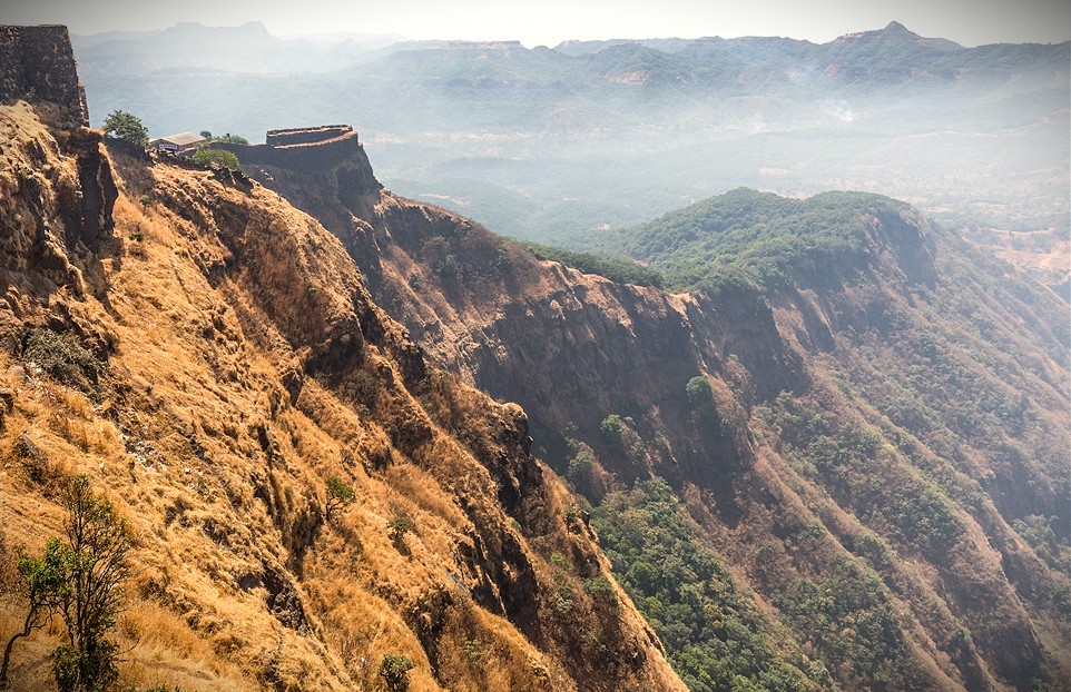 "Experience the diverse landscapes of Kashmir, from Srinagar’s vibrant Floating Markets to the high-altitude adventure of the Gulmarg Gondola, connecting travelers to the serene, lush pine forests of Beetab and Aru Valleys." "Experience the diverse landscapes of Kashmir, from Srinagar’s vibrant Floating Markets to the high-altitude adventure of the Gulmarg Gondola, connecting travelers to the serene, lush pine forests of Beetab and Aru Valleys."