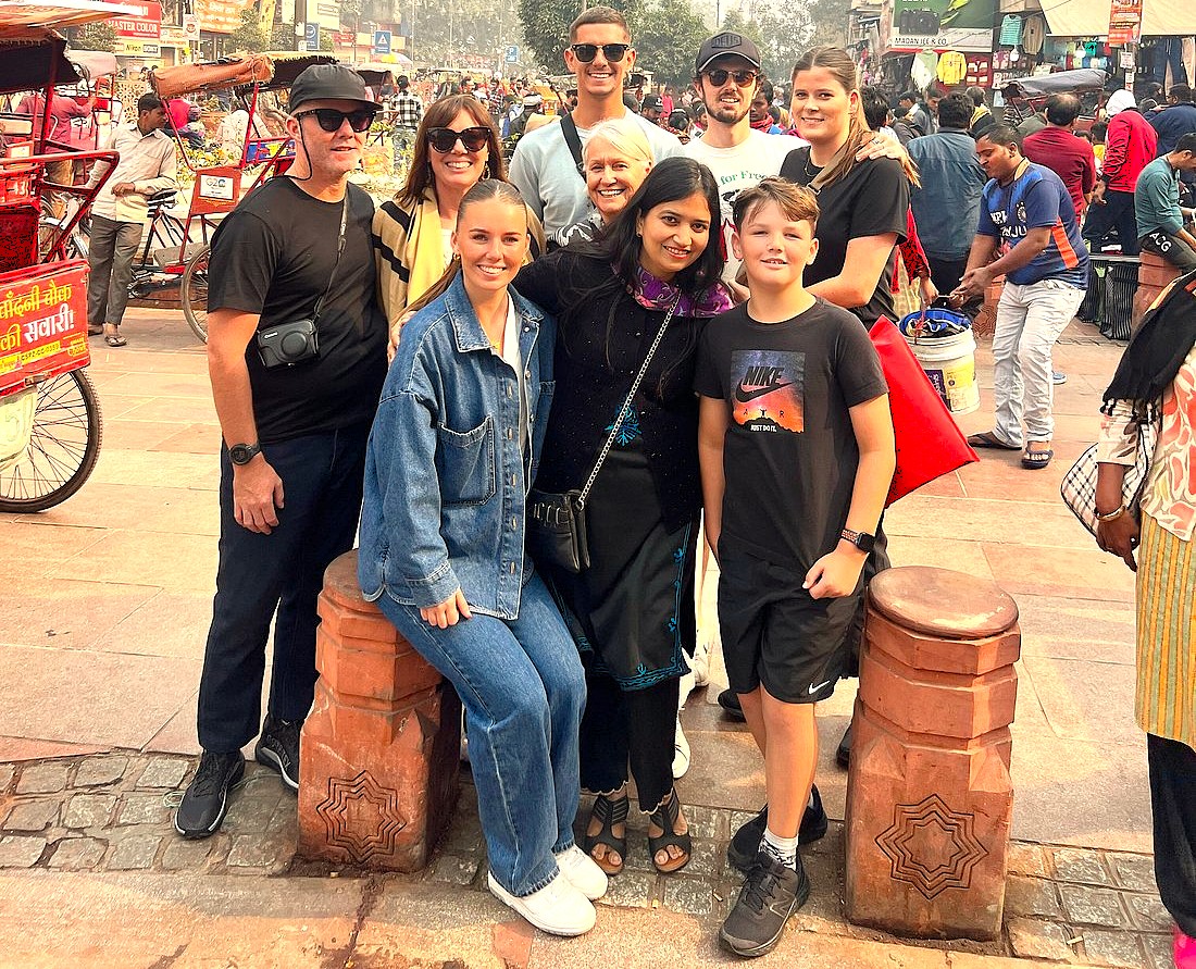 Happy tourists enjoy a holiday package exploring Kashmir, Srinagar, Saffron fields, Betaab and Aru valleys, the floating market, and Himalayan Peaks before riding the scenic Gulmarg Gondola. Happy tourists enjoy a holiday package exploring Kashmir, Srinagar, Saffron fields, Betaab and Aru valleys, the floating market, and Himalayan Peaks before riding the scenic Gulmarg Gondola.