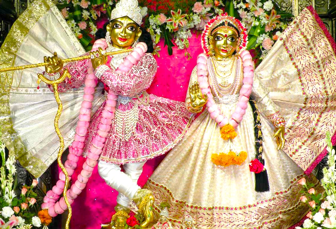 Here the deities of Nitai and Gauranga are celebrated. The area features beautiful marble installations, reflecting a modern style yet exuding an aura of spirituality. Where the divine presence is felt profoundly. Nitai - Lord Nityananda, and Gauranga - Lord Chaitanya Mahaprabu, who lived in 15th-16th century Bengal. They are celebrated for spreading the practice of sankirtana - communal chanting of the Hare Krishna mantra.  Here the deities of Nitai and Gauranga are celebrated. The area features beautiful marble installations, reflecting a modern style yet exuding an aura of spirituality. Where the divine presence is felt profoundly. Nitai - Lord Nityananda, and Gauranga - Lord Chaitanya Mahaprabu, who lived in 15th-16th century Bengal. They are celebrated for spreading the practice of sankirtana - communal chanting of the Hare Krishna mantra.