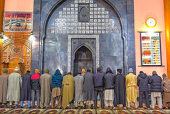 Worshipers performing daily prayers inside the historic Jamia Masjid Srinagar, reflecting the spiritual life central to the city's UNESCO Creative Arts culture in Jammu and Kashmir, India. Worshipers performing daily prayers inside the historic Jamia Masjid Srinagar, reflecting the spiritual life central to the city's UNESCO Creative Arts culture in Jammu and Kashmir, India.