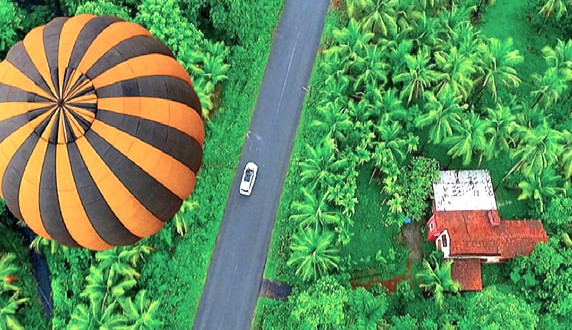 Embark on a breathtaking hot air ballooning adventure over Jodhpur’s historic Mehrangarh Fort at sunrise, exploring Rajasthan’s vibrant blue city and desert landscapes in India for unforgettable aerial photography memories.