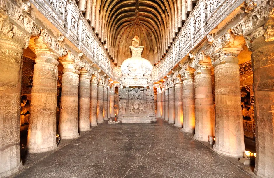 In Kadamba palaces and temples, kitchens prepared both royal meals and ritual offerings. Daily fare for elites included rice, millets, lentils, vegetables, dairy products and, for Kshatriya households, meat from hunts or livestock, cooked with regionally available spices like pepper, cumin and coriander. Temples received cooked food and raw grain as naivedya (offerings); portions were redistributed as prasada to priests and devotees. On major festivals, consecrations and donations, kings sponsored anna‑dana (food charity), feeding Brahmins, pilgrims and commoners. Such feeding, recorded in inscriptions and celebrated in lore, reinforced the image of Kadamba rulers as dharmic patrons who turned agricultural surplus into visible, sacred generosity. Kadamba Dynasty Karnataka In Kadamba palaces and temples, kitchens prepared both royal meals and ritual offerings. Daily fare for elites included rice, millets, lentils, vegetables, dairy products and, for Kshatriya households, meat from hunts or livestock, cooked with regionally available spices like pepper, cumin and coriander. Temples received cooked food and raw grain as naivedya (offerings); portions were redistributed as prasada to priests and devotees. On major festivals, consecrations and donations, kings sponsored anna‑dana (food charity), feeding Brahmins, pilgrims and commoners. Such feeding, recorded in inscriptions and celebrated in lore, reinforced the image of Kadamba rulers as dharmic patrons who turned agricultural surplus into visible, sacred generosity. Kadamba Dynasty Karnataka