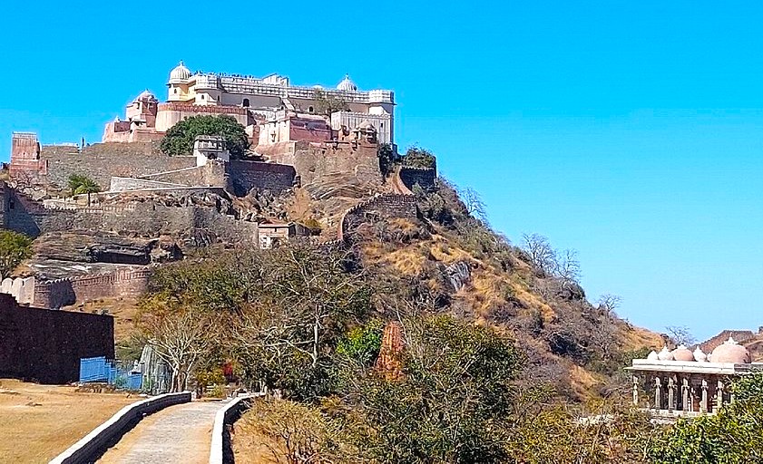 Perched atop the Aravali Hills near Udaipur and Jodhpur in Rajasthan, India, Kumbhalgarh Fort offers panoramic hillside vistas, imposing centuries-old ramparts, intricate architecture, and an unforgettable iconic historical heritage landmark. Perched atop the Aravali Hills near Udaipur and Jodhpur in Rajasthan, India, Kumbhalgarh Fort offers panoramic hillside vistas, imposing centuries-old ramparts, intricate architecture, and an unforgettable iconic historical heritage landmark.