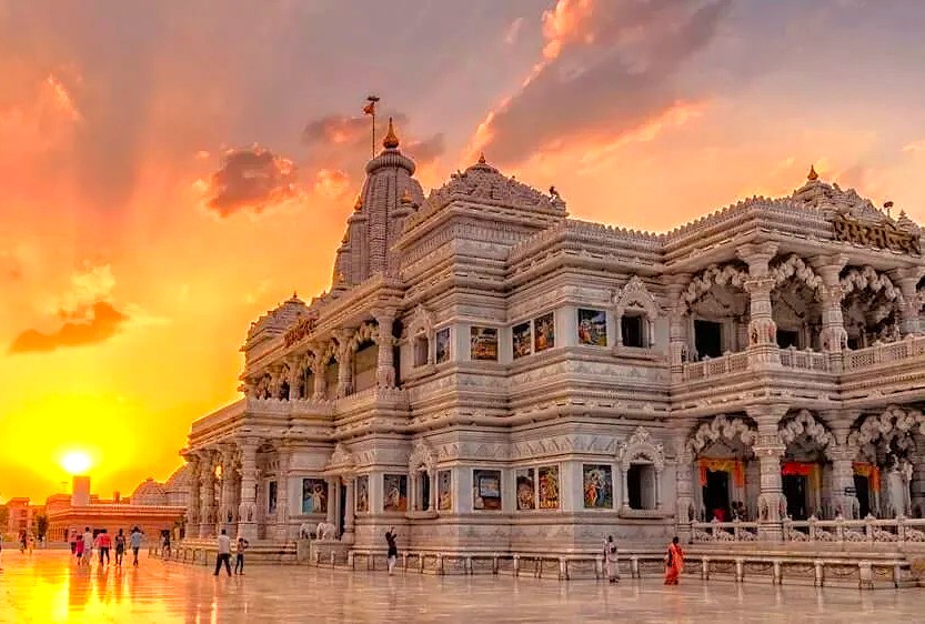 "Admire the stunning sunset architecture of Krishna Janmabhoomi Temple Mathura India, a spiritual landmark located near Agra and the UNESCO Taj Mahal, essential for any cultural trip to India." "Admire the stunning sunset architecture of Krishna Janmabhoomi Temple Mathura India, a spiritual landmark located near Agra and the UNESCO Taj Mahal, essential for any cultural trip to India."