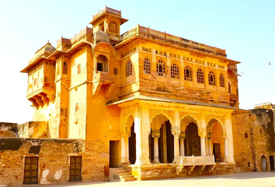 The majestic sandstone architecture of Nagaur Fort in Rajasthan, India, a historic landmark for tourists exploring the circuit of Bikaner and the UNESCO cities of Jodhpur, Jaipur, and Udaipur. The majestic sandstone architecture of Nagaur Fort in Rajasthan, India, a historic landmark for tourists exploring the circuit of Bikaner and the UNESCO cities of Jodhpur, Jaipur, and Udaipur.