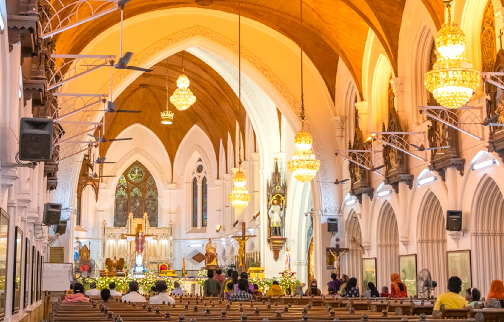 Inside St Thomas church