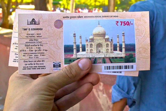Misty sunrise illuminates the iconic Taj Mahal UNESCO World Heritage site in Agra, India, near the historic Agra Fort and Keoladeo National Park wetlands.